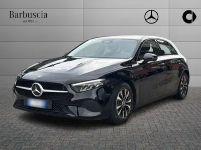 Usata Mercedes A180 Advanced 116 CV (85 kW) 2025 Nero Utilitaria