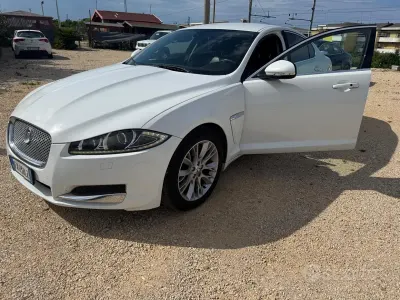 Usata Jaguar XF 190 CV (139 kW) 2012 Bianco Berlina