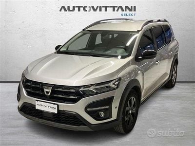 Usata Dacia Jogger Extreme 101 CV (74 kW) 2022 Grigio chiaro Monovolume