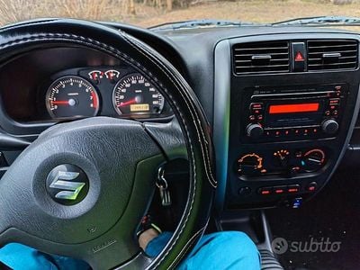 Second-hand Suzuki Jimny 85 CP (62 kW) 2009 Gri SUV