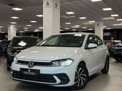 Usata VW Polo Life 95 CV (69 kW) 2022 Bianco Utilitaria