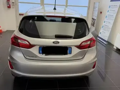 Gebraucht Ford Fiesta 70 PS (51 kW) 2017 Grau Kleinwagen