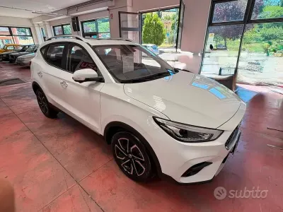 Usata MG ZS 111 CV (81 kW) 2022 Bianco SUV