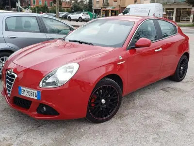 Usata Alfa Romeo Giulietta Progression 140 CV (102 kW) 2012 Utilitaria
