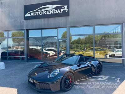 Begagnad Porsche 911 485 HK (356 kW) 2025 Svart Cab