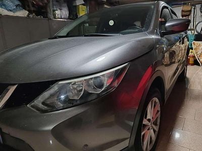 Usata Nissan Qashqai N-Vision 110 CV (80 kW) 2017 Marrone SUV