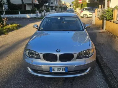 Usata BMW 120 177 CV (130 kW) 2009 Argento Utilitaria
