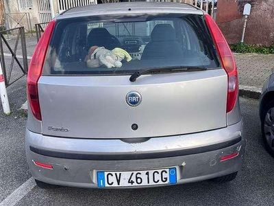 Usata Fiat Punto 60 CV (44 kW) 2005 Utilitaria