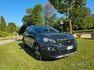 Usata Peugeot 3008 131 CV (96 kW) 2019 Nero SUV