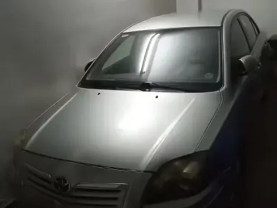 Usata Toyota Avensis 150 CV (110 kW) 2007 Grigio Berlina