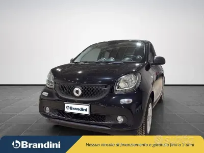 Usata Smart ForFour Superpassion 71 CV (52 kW) 2019 Nero Utilitaria