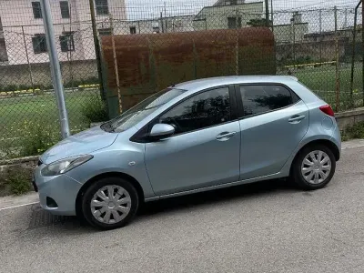 Usata Mazda 2 75 CV (55 kW) 2009 Utilitaria