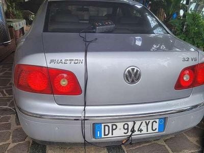 Usata VW Phaeton 241 CV (177 kW) 2003 Argento Berlina