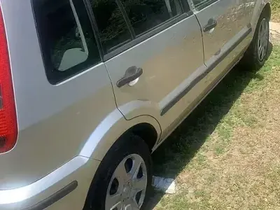 Usata Ford Fusion 80 CV (58 kW) 2003 Utilitaria