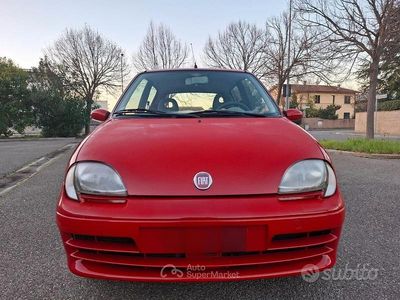 Usata Fiat 600 54 CV (39 kW) 2009 Rosso Berlina