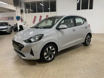 Nuova Hyundai i10 63 CV (46 kW) 2025 Grigio Utilitaria
