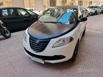 Usata Lancia Ypsilon S 69 CV (50 kW) 2014 Bianco Utilitaria