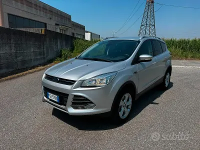Usata Ford Kuga Business Edition 120 CV (88 kW) 2016 Grigio SUV
