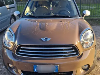 Usata Mini Countryman 122 CV (89 kW) 2011 Marrone SUV