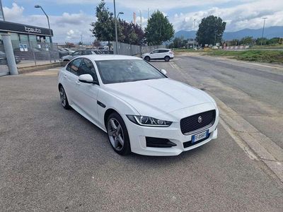 Usata Jaguar XE R-Sport 179 CV (131 kW) 2016 Bianco Berlina