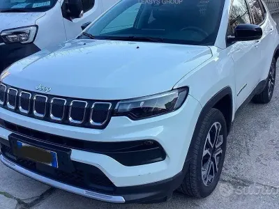 Begagnad Jeep Compass Limited 131 HK (96 kW) 2023 Vit SUV