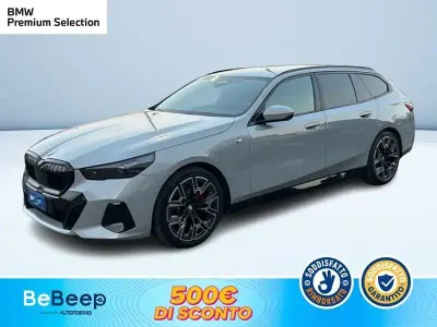 Usata BMW 520 M Sport 197 CV (144 kW) 2024 Grigio metallizzato Station wagon