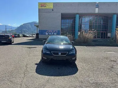 Usado Seat Leon X-Perience 86 CV (63 kW) 2017 Negro Familiar