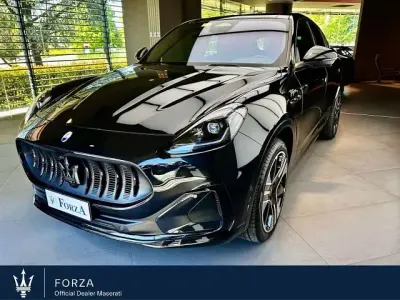 Ny Maserati Grecale Folgore 136 kW (185 HK) 2025 Svart SUV