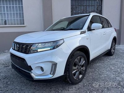 Usata Suzuki Vitara 129 CV (94 kW) 2022 Bianco SUV