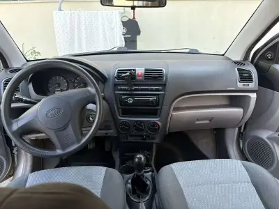 Usata Kia Picanto EX 65 CV (47 kW) 2008 Utilitaria