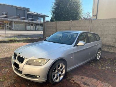 usata BMW 320 320 d Touring Attiva 184cv