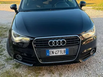 Usata Audi A1 90 CV (66 kW) 2012 Nero Utilitaria