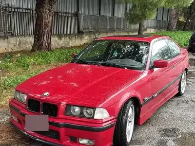 Usata BMW 318 Efficient Dynamics 140 CV (102 kW) 1994 Rosso Coupé