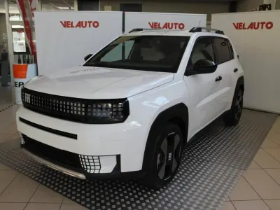 Usata Fiat Grande Panda La Prima 100 CV (73 kW) 2025 Bianco Utilitaria