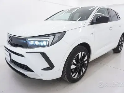 Usata Opel Grandland X Business Elegance 131 CV (96 kW) 2023 Bianco SUV