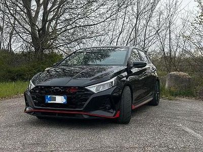 Usata Hyundai i20 250 CV (183 kW) 2023 Nero Utilitaria