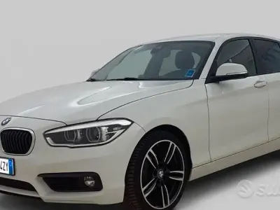 Usata BMW 116 Sport Line 109 CV (80 kW) 2017 Bianco Utilitaria