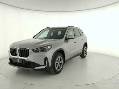 Nowe BMW X1 Shadowline 150 KM (110 kW) 2026 Srebrny SUV