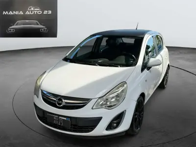Usata Opel Corsa Edition 101 CV (74 kW) 2012 Grigio Utilitaria