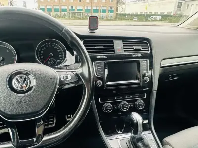 Usata VW Golf VII LOUNGE 110 CV (80 kW) 2015 Berlina