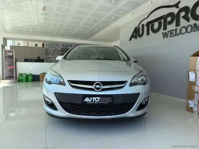 Gebraucht Opel Astra Cosmo 140 PS (102 kW) 2015 Grau Kombi