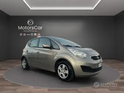 Usata Kia Venga Active 90 CV (66 kW) 2014 Bronzo Utilitaria
