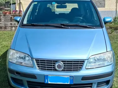 Käytetty Fiat Idea 95 HP (69 kW) 2008 Tila-auto