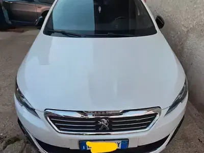 Usata Peugeot 308 GT 181 CV (133 kW) 2015 Bianco Berlina