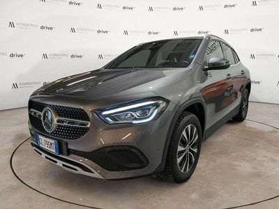Usata Mercedes GLA180 Executive 116 CV (85 kW) 2023 Grigio montagna SUV