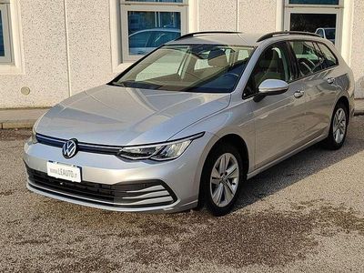 Usata VW Golf VIII Life 116 CV (85 kW) 2021 Argento Station wagon