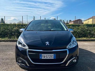 Usata Peugeot 208 Active 83 CV (61 kW) 2019 Blu Utilitaria