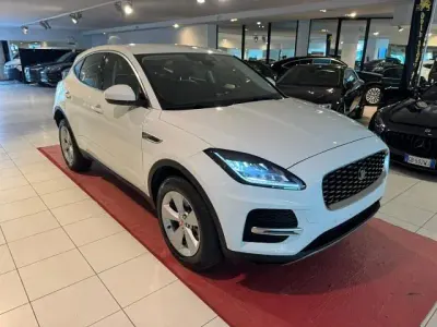 Usata Jaguar E-Pace R-Dynamic 180 CV (132 kW) 2019 Blu metallizzato SUV