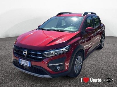 Usata Dacia Sandero Comfort 101 CV (74 kW) 2022 Rosso Utilitaria