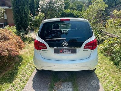 Usata Opel Meriva 2011 Bianco Monovolume